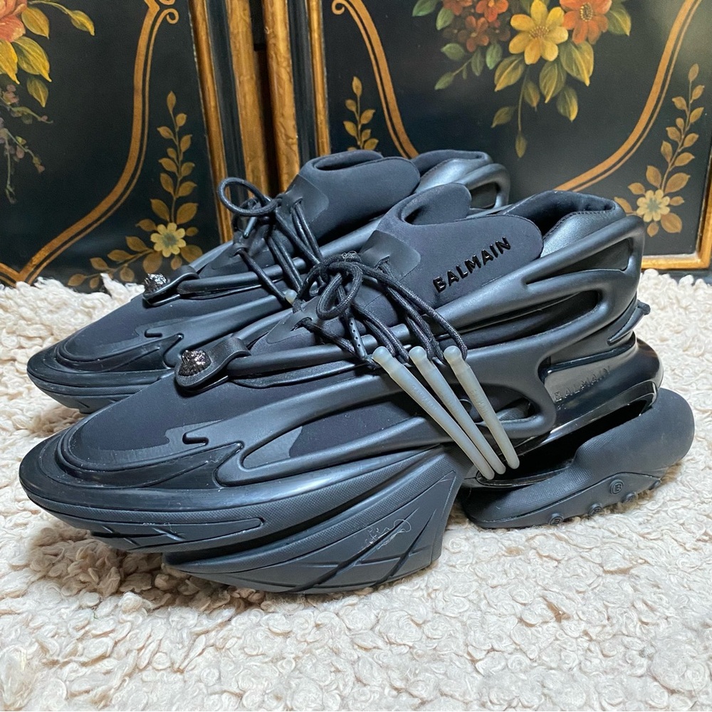 Balmain Unicorn Low-Top Sneakers - Picture 4 of 11